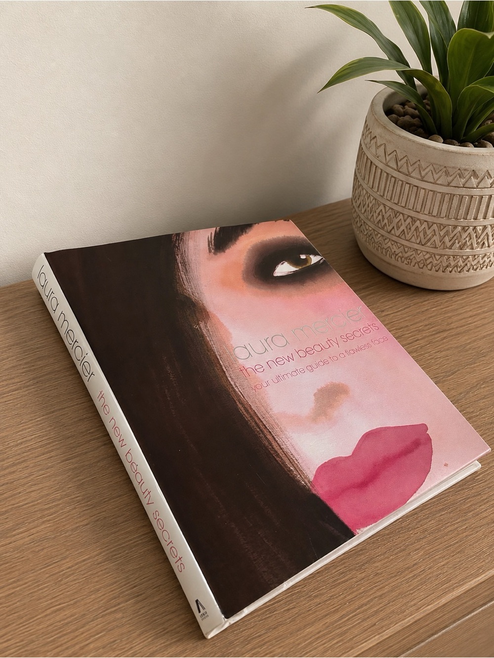 Laura Mercier The New Beauty Secrets Hardcover Makeup Beauty Book 2006